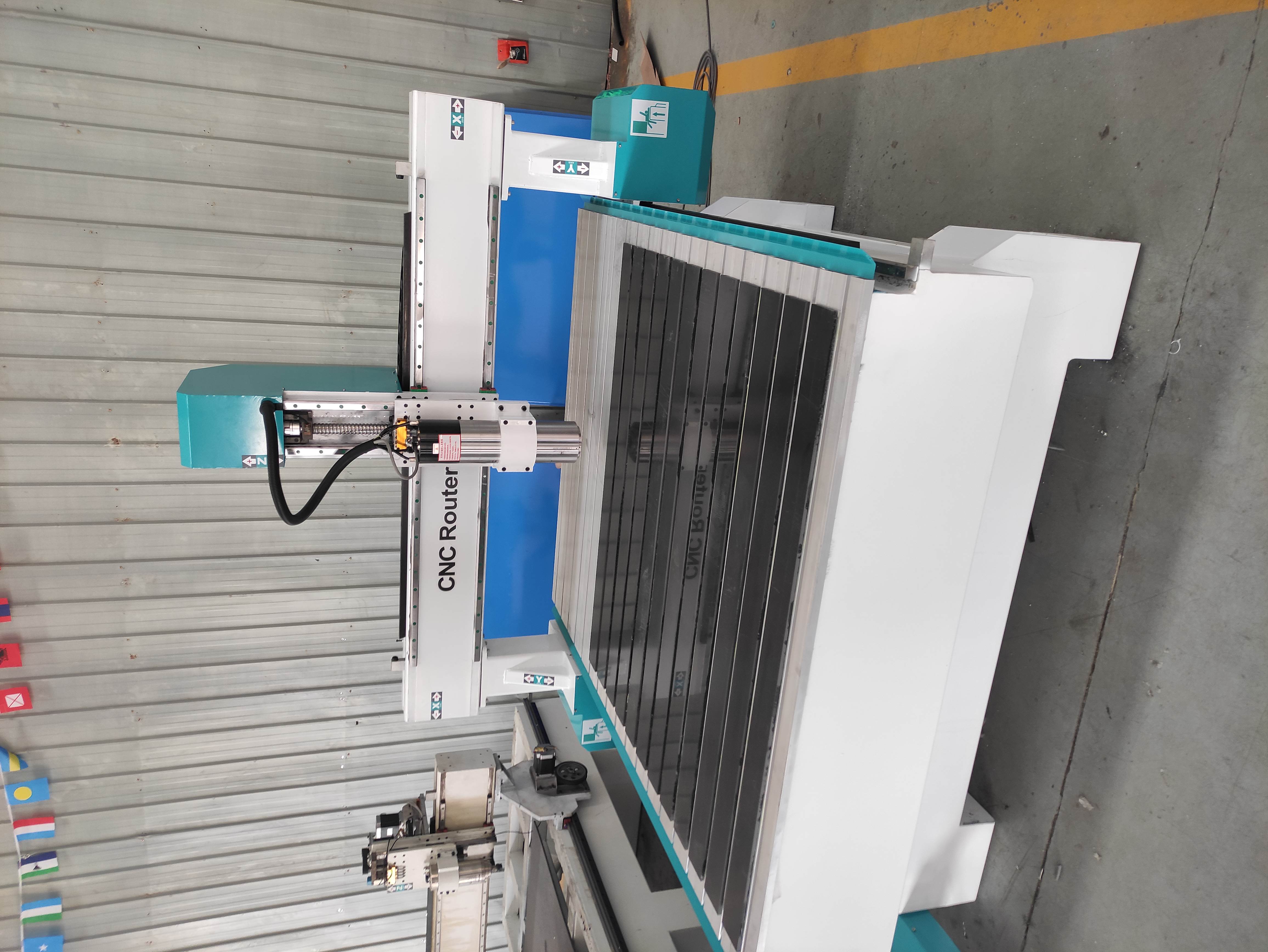 四工序開料機與雙工序排鉆數控開料機的區別在于什么？